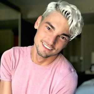 Meet your Posher, Sean